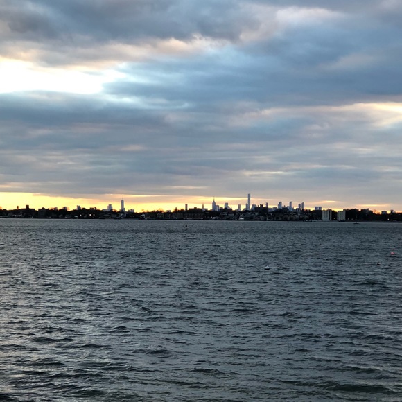 Meet your Posher, Douglas - Picture 1 of 1